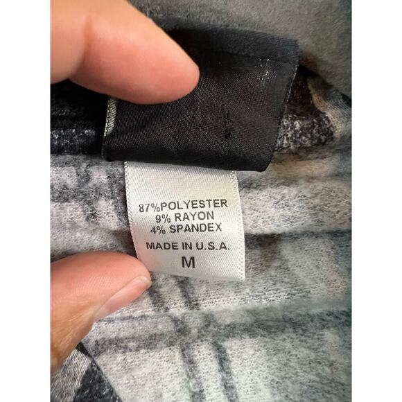 Bobeau Plaid Grey Long Sleeve Wrap Cardigan Size M - Picture 3 of 4